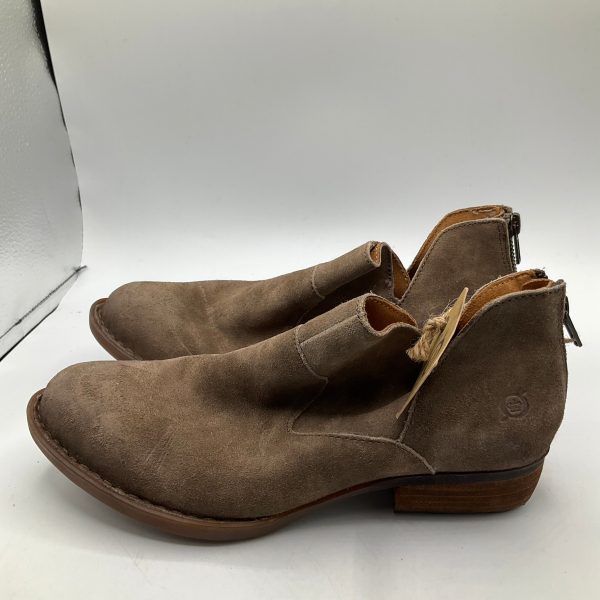 Boots Ankle Flats By Born In Brown, Size: 8 Hot on Sale