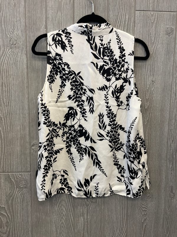 Top Sleeveless By White House Black Market In Black & White, Size: M Fashion