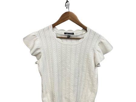 Sweater Short Sleeve By Cable And Gauge In White, Size: M Discount