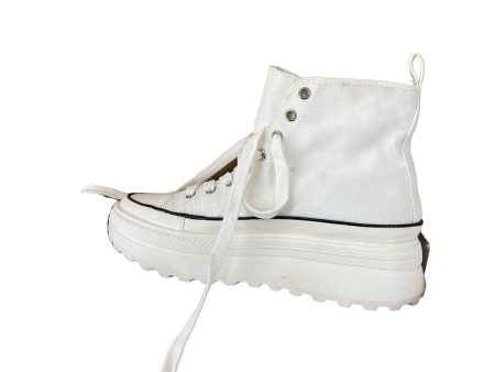 White Shoes Sneakers Steve Madden, Size 8 Online Sale