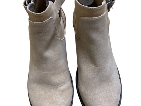 Boots Ankle Flats By Clothes Mentor In Tan, Size: 7 on Sale