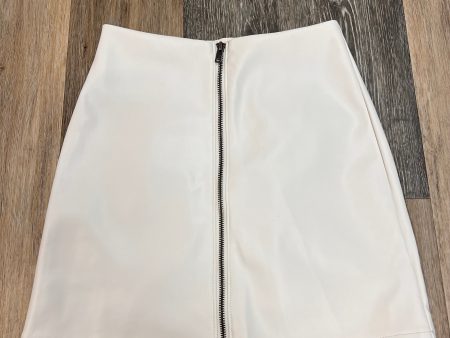 Skirt Mini & Short By Abercrombie And Fitch In White, Size: Xs Fashion