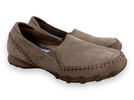 Shoes Flats By Skechers In Taupe, Size: 8 For Sale